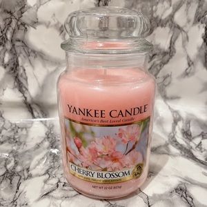 Yankee Candle Cherry Blossom (22oz)